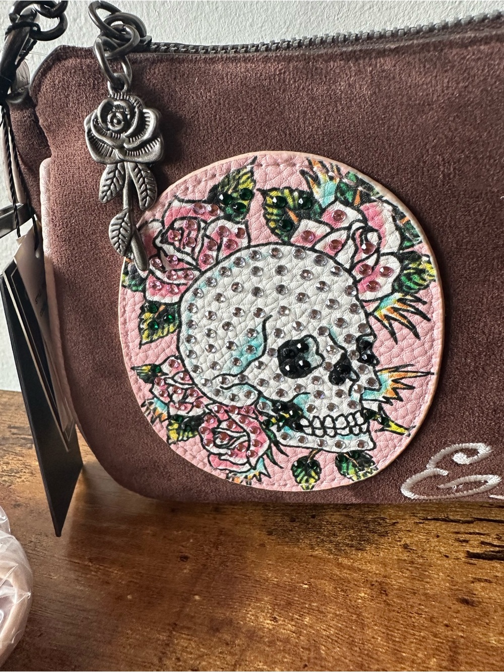 Ed Hardy Brown Suede-Like Shoulder Bag or Crossbody Bag w/ Pink Trim & Skull NWT - Picture 4 of 7